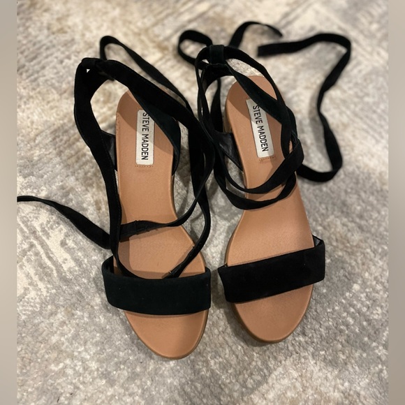 Steve Madden Adrianne Adjust Tie-Up Sandals Leather Upper Size 8.5M Black - Picture 3 of 11